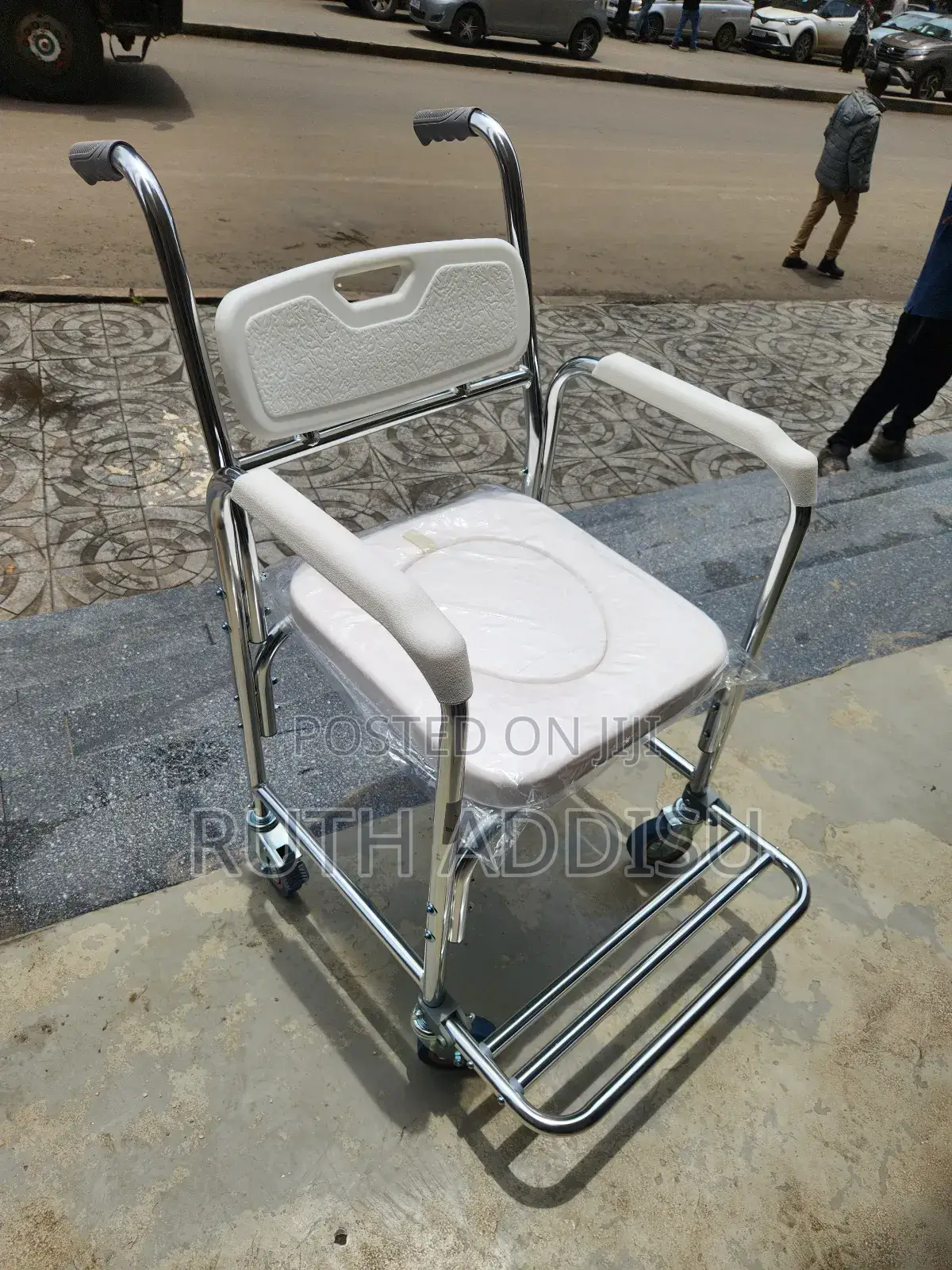 Wheelchair狡詐commode Wheelchair管轄wheelchair Commode Brand New