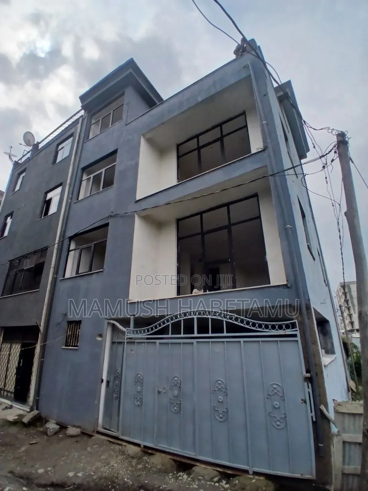 6bdrm House in አዲስ አበባ, Nifas Silk-Lafto for sale