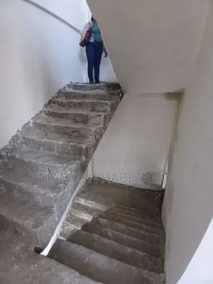 6bdrm House in አዲስ አበባ, Nifas Silk-Lafto for sale