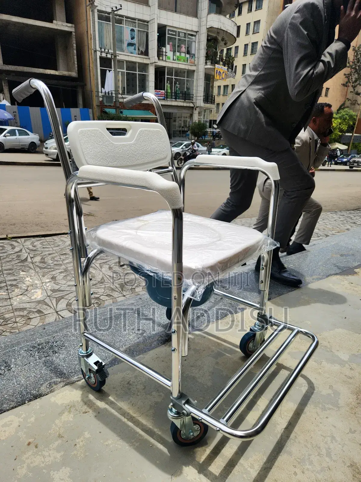 Commode Wheelchair胺過commode Wheelchair朱雀commode Wheelchair