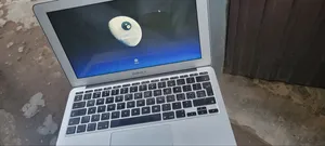 Laptop Apple MacBook Air 2015 4GB Intel Core I5 SSD 128GB