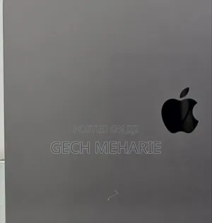 New Laptop Apple MacBook Pro 2022 M2 16GB Apple M2 SSD 512GB