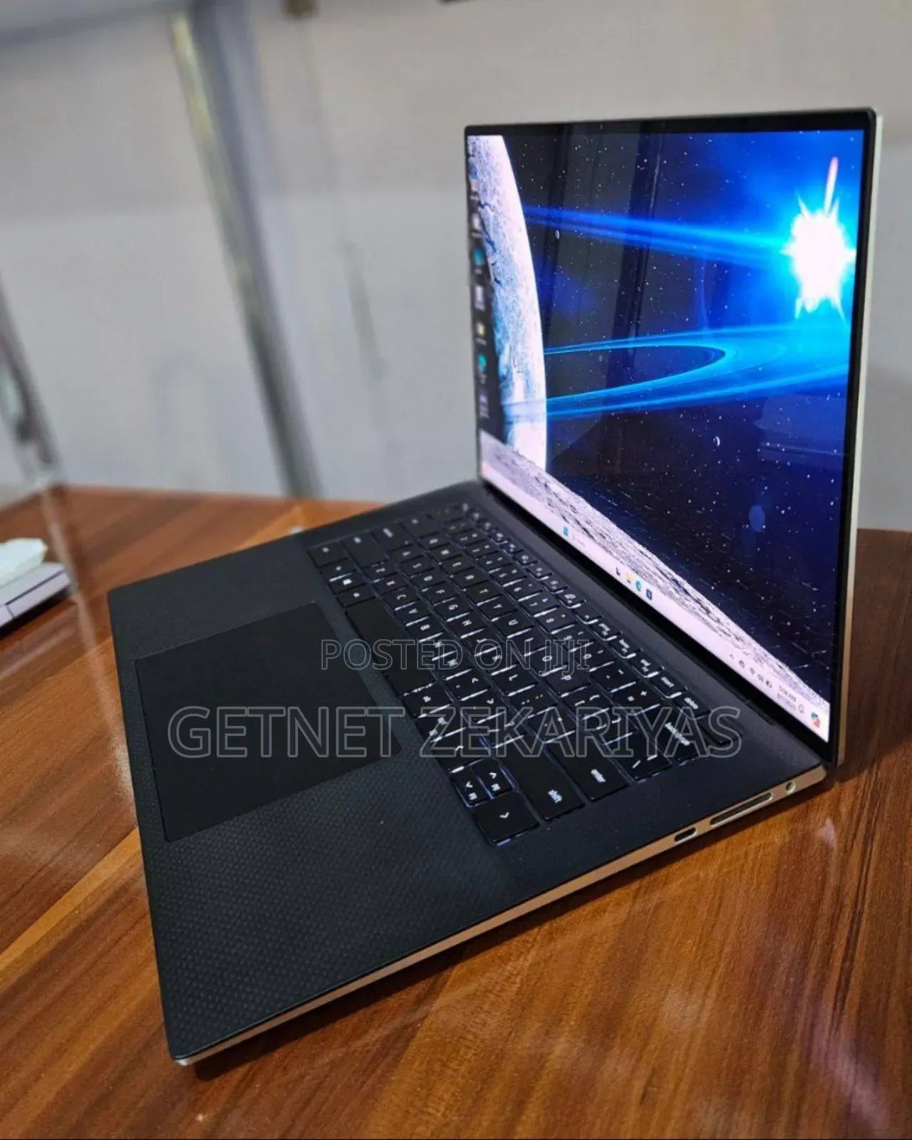 New Laptop Dell XPS 15 32GB Intel Core I7 SSD 512GB