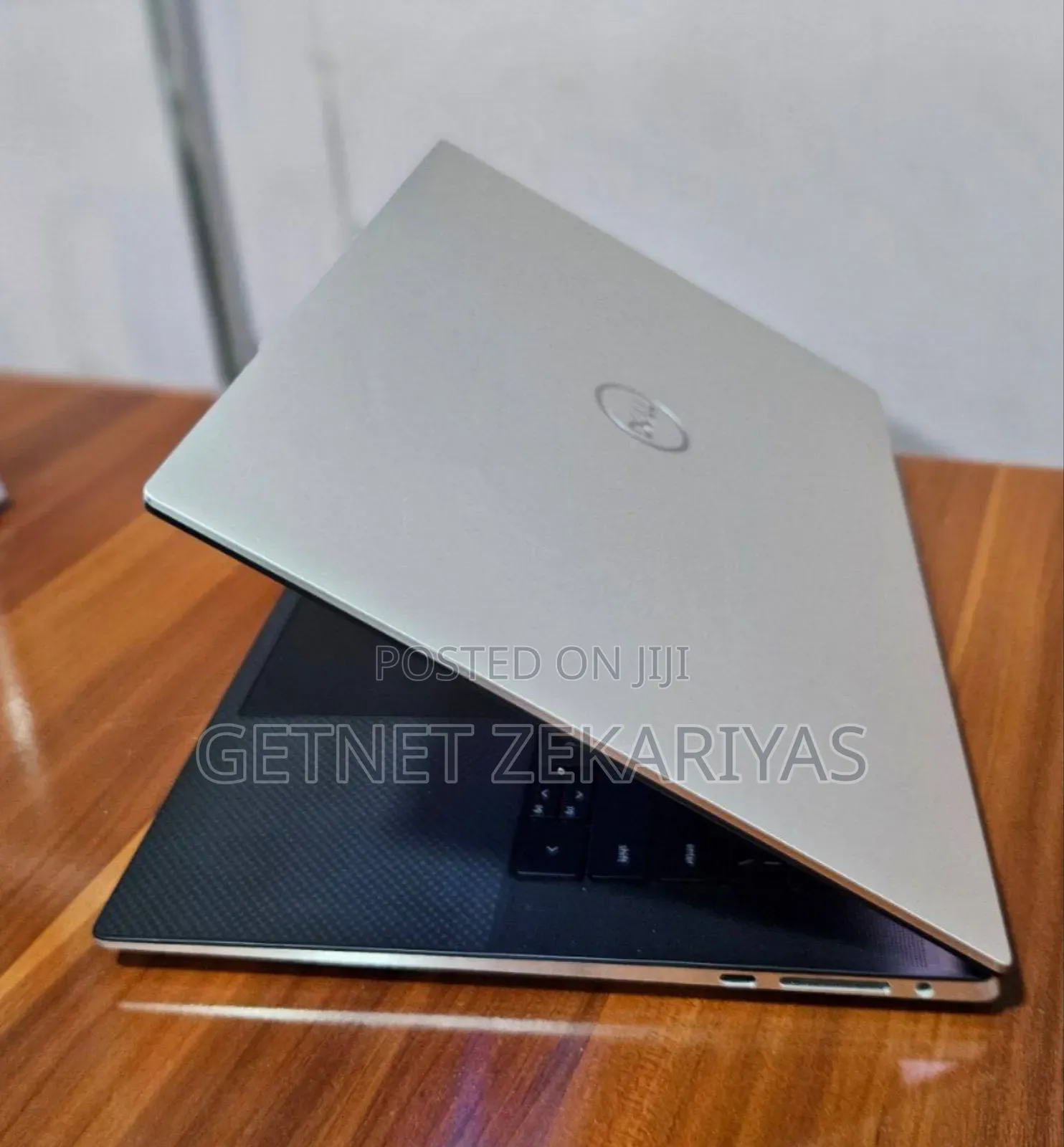 New Laptop Dell XPS 15 32GB Intel Core I7 SSD 512GB