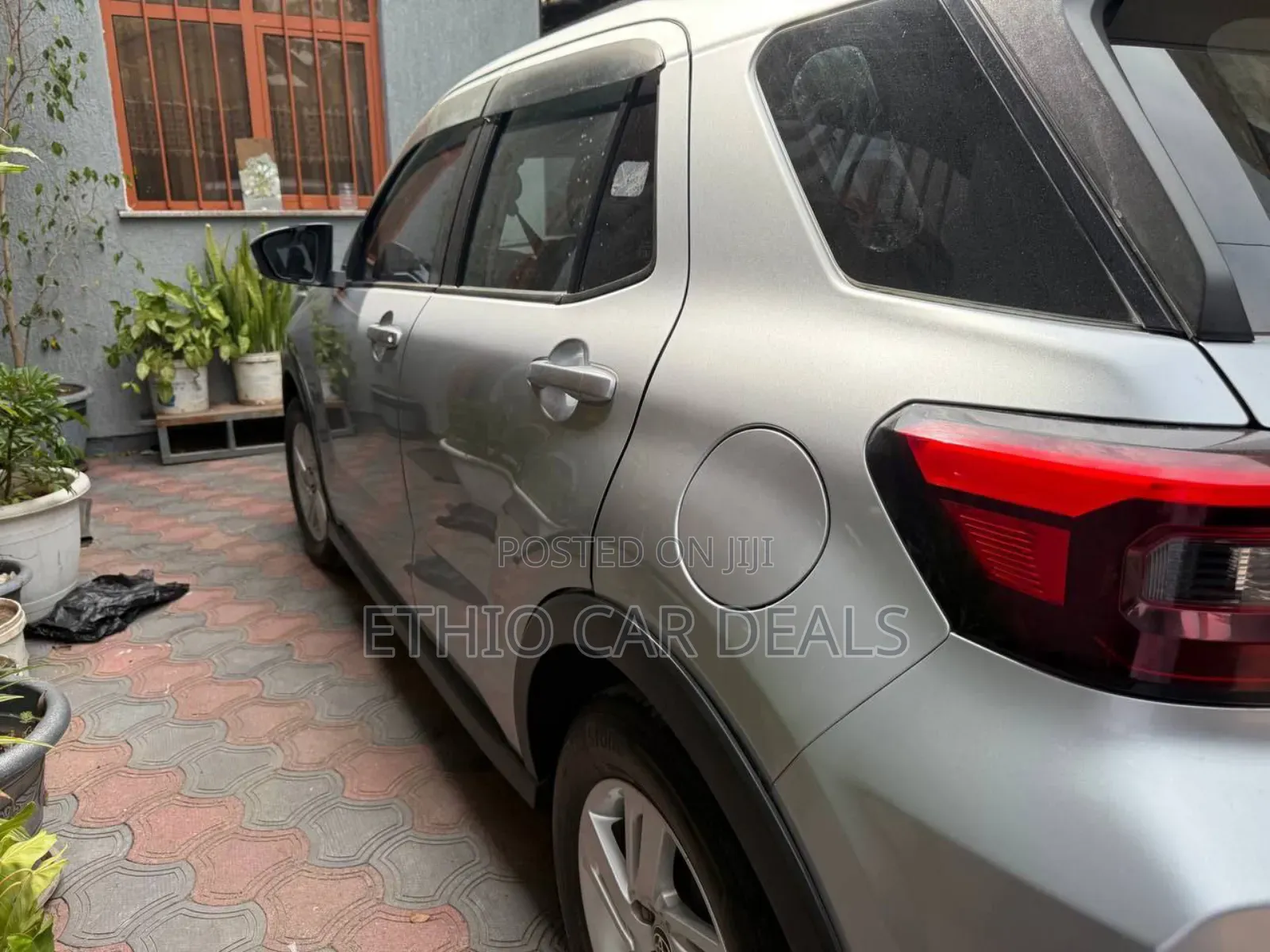 Toyota Raize 2023 Silver