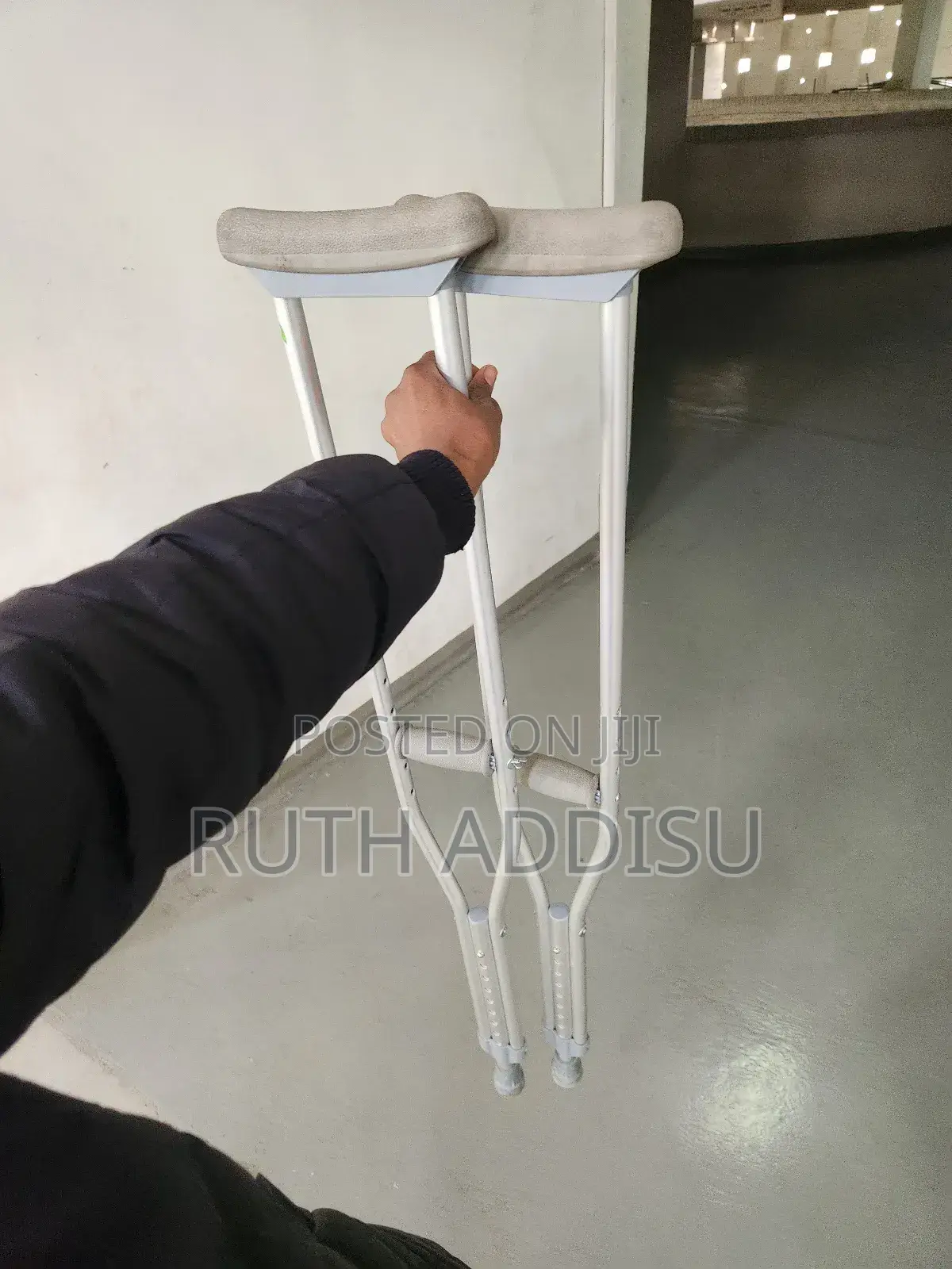 Crutches起火axillary Bilateral Crutches腔內axillary Crutches