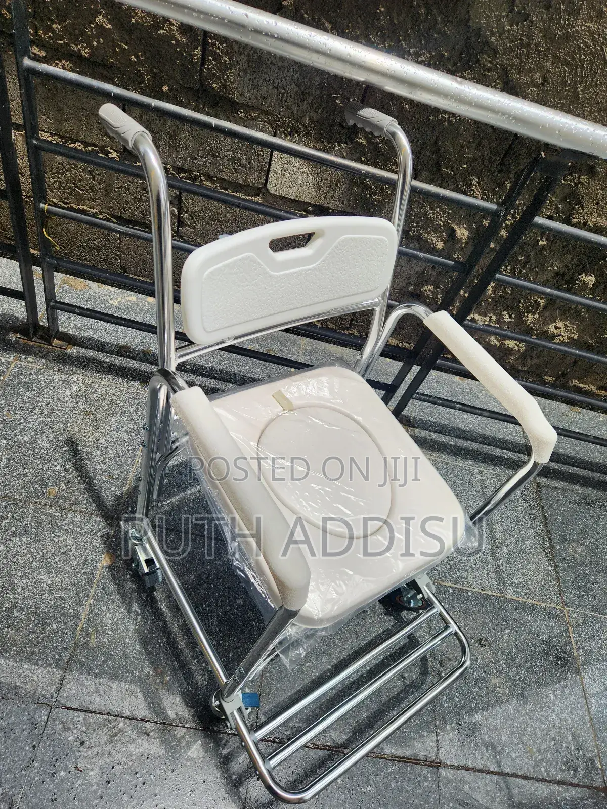 Wheelchair朱諾commode Wheelchair爪牙commode Wheelchair朱紅commode