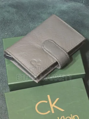 Photo - Classic Leather Wallet (Card Holder)