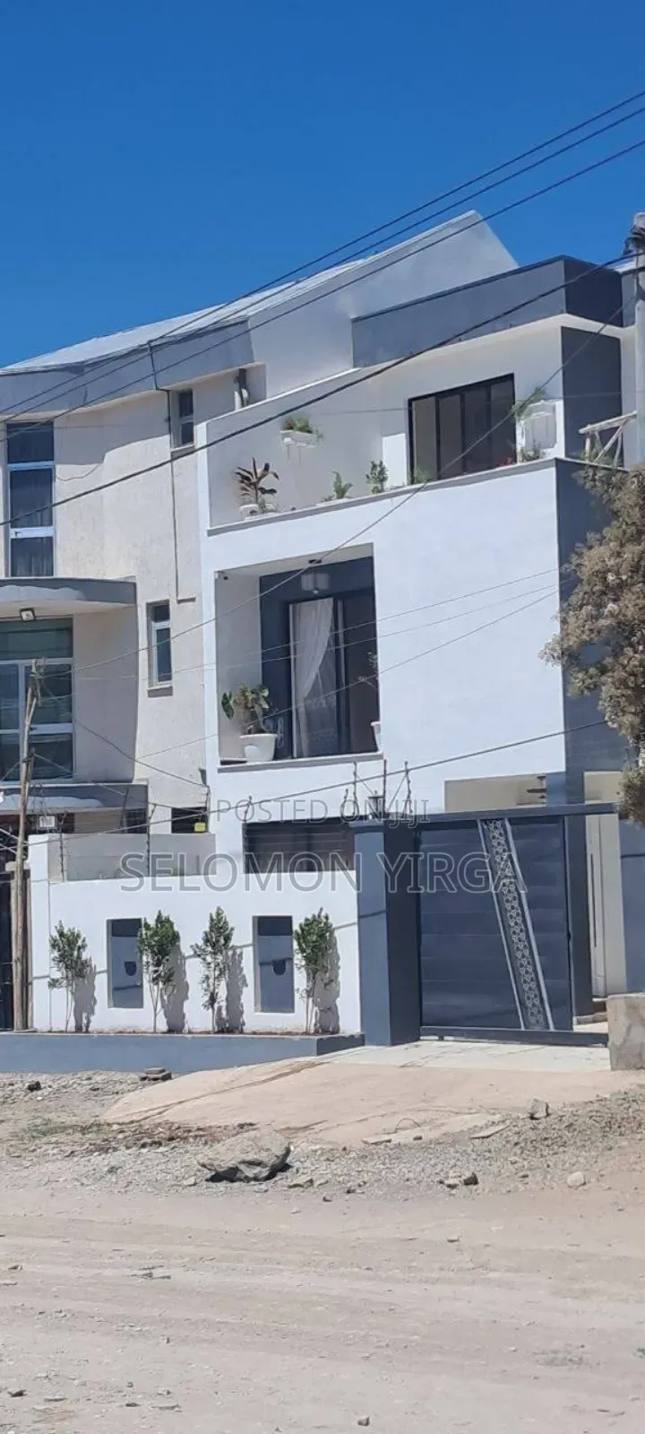 6bdrm Farm House in Adis Ababa, Bole for sale