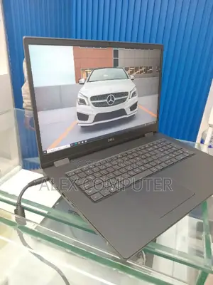 New Laptop Dell Precision 7780 32GB Intel Core I7 SSD 1T