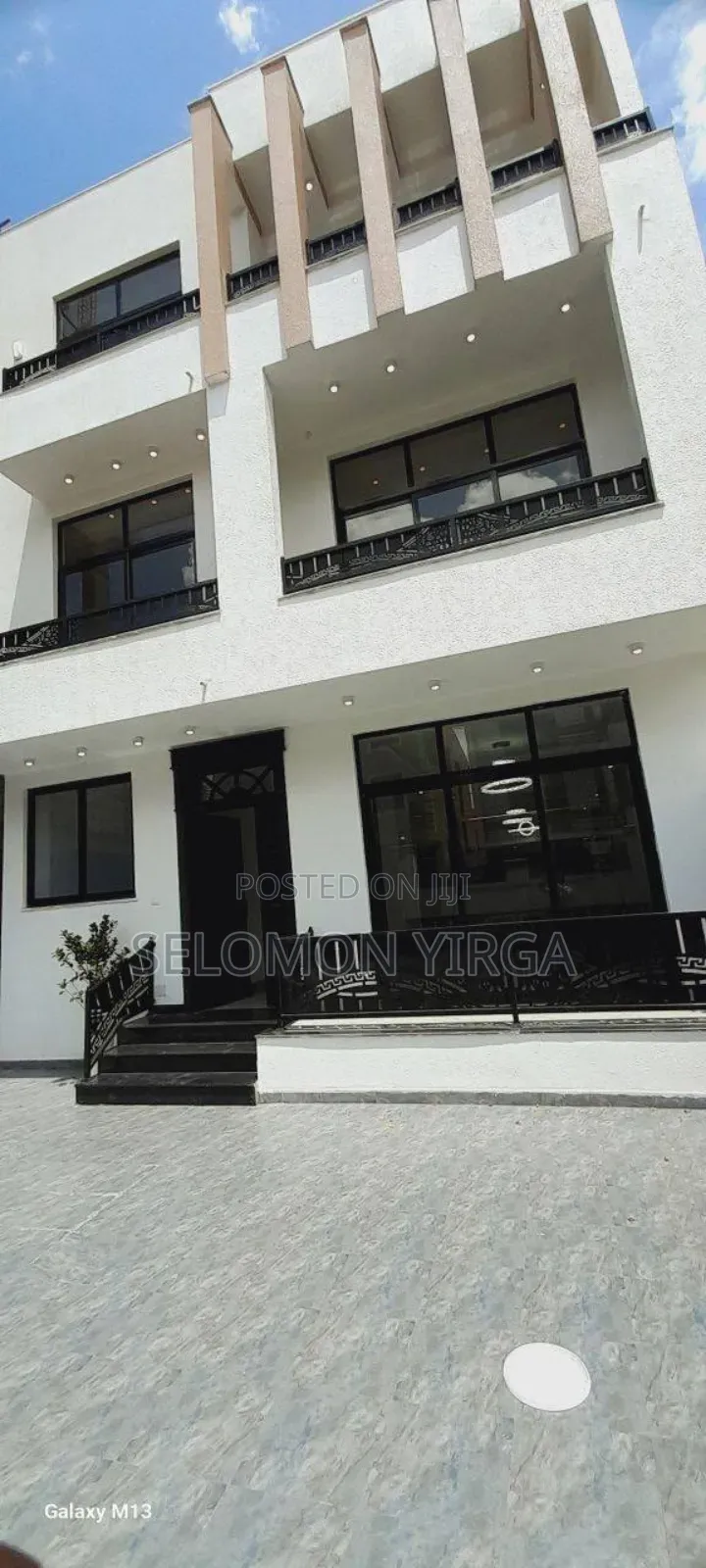 7bdrm Farm House in Adis Ababa, Bole for sale