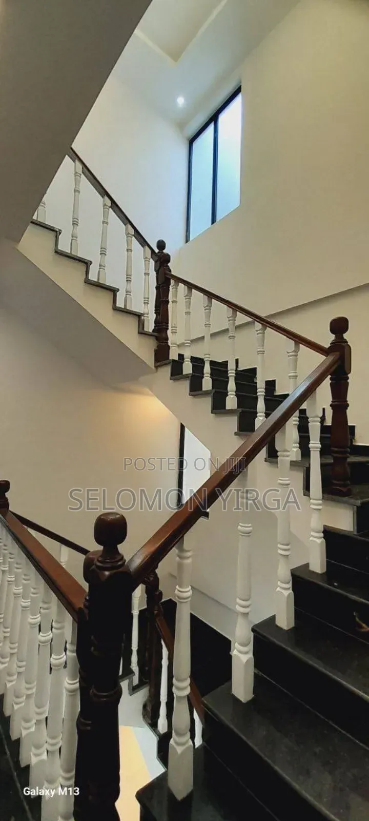 7bdrm Farm House in Adis Ababa, Bole for sale