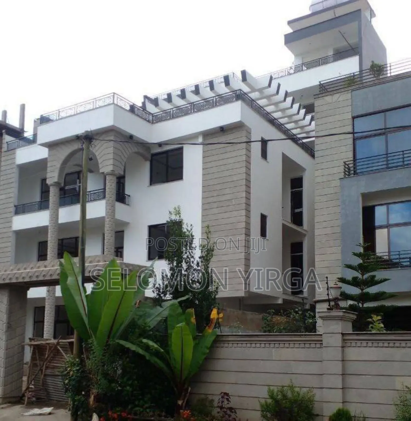 10bdrm Farm House in Adis Ababa, Bole for sale