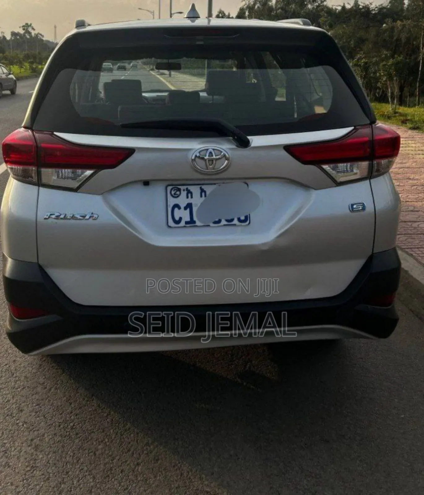 Toyota Rush 2021 Silver