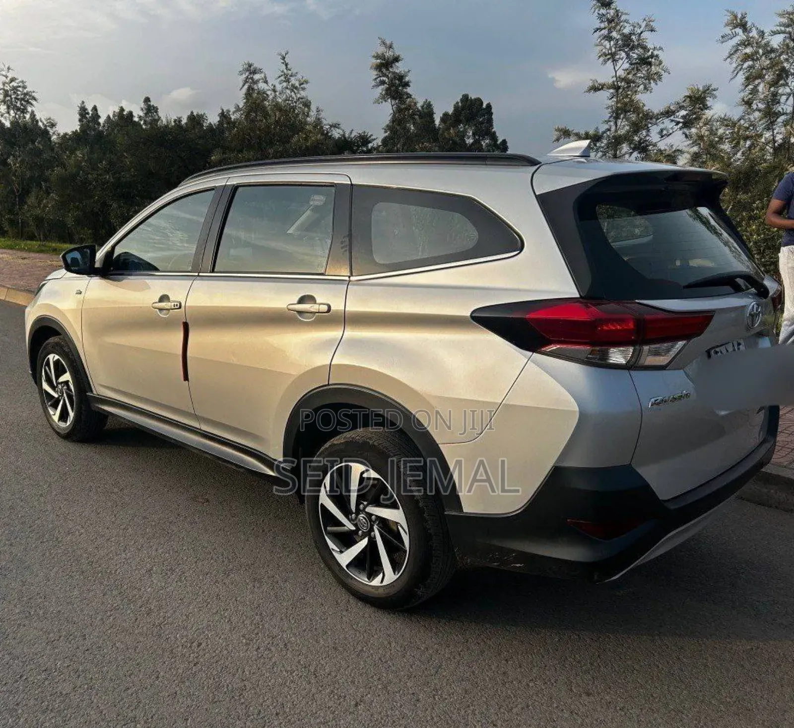 Toyota Rush 2021 Silver