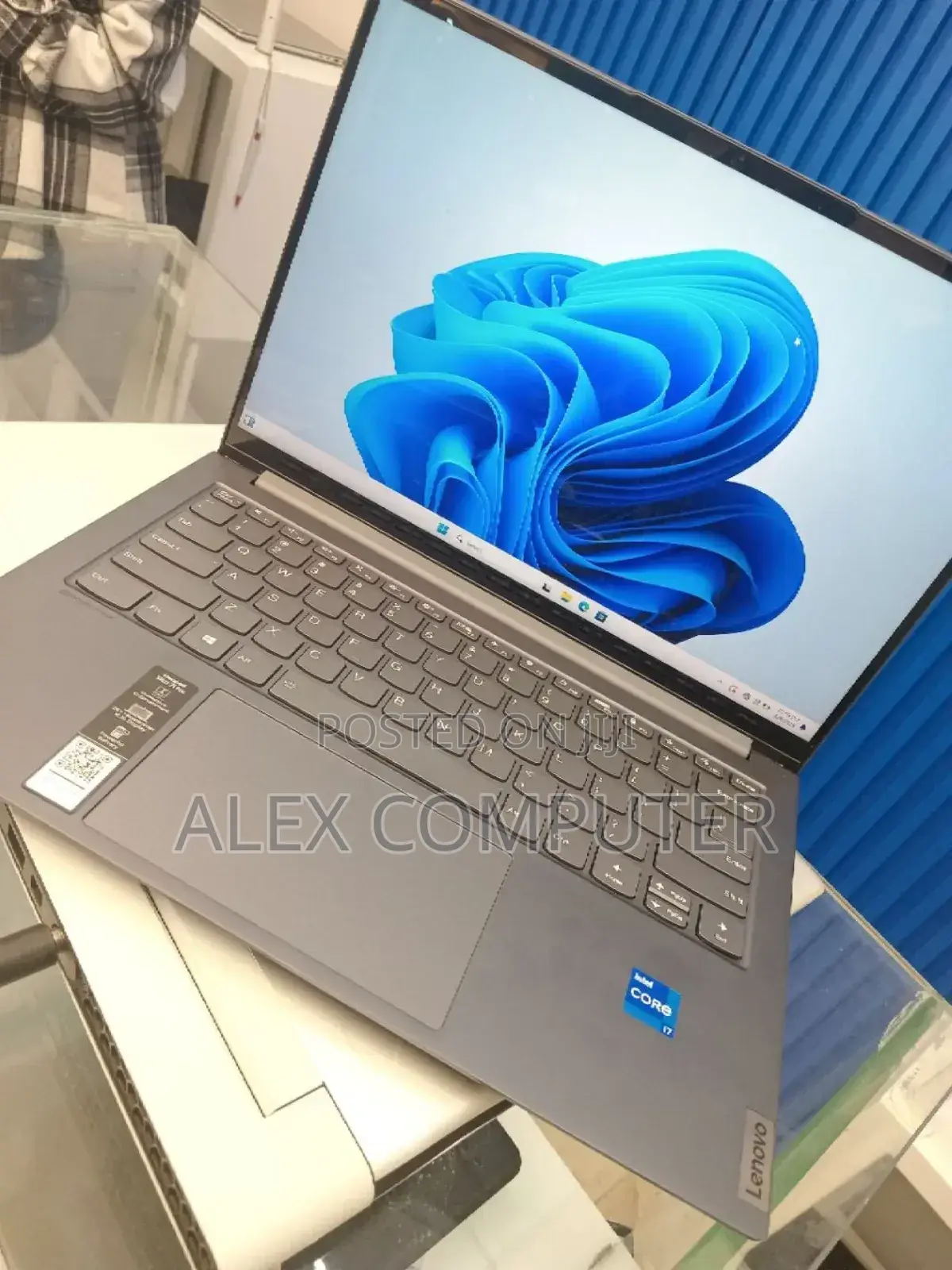 New Laptop Lenovo 16GB Intel Core I7 SSD 512GB