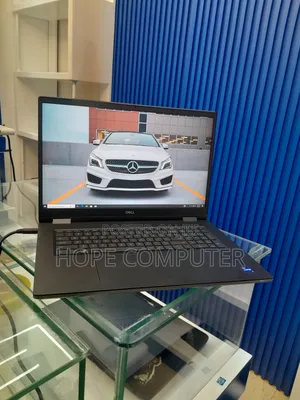 New Laptop Dell Precision 7780 32GB Intel Core I7 SSD 1T