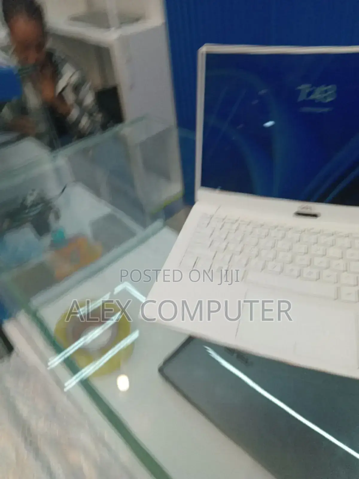 New Laptop Dell XPS 13 8GB Intel Core I7 SSD 256GB