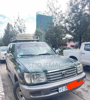 Photo - Toyota Land Cruiser 2004 Green