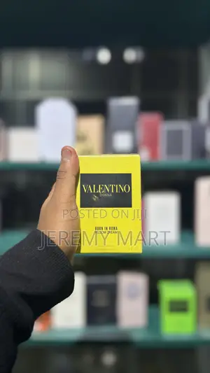 Photo - Valentino Donna Born in Roma Yellow Dream Ladies Perfume