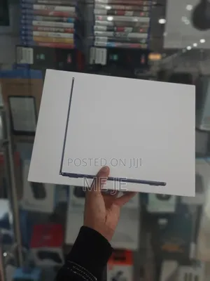 New Laptop 16GB Apple M4 Max SSHD+SSD 256GB