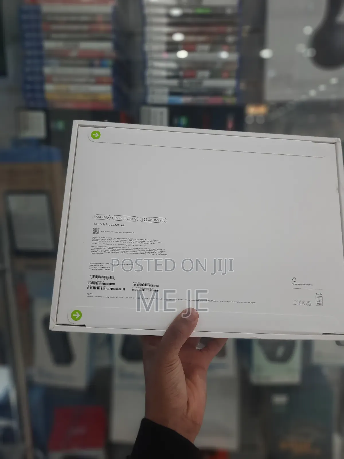 New Laptop 16GB Apple M4 Max SSHD+SSD 256GB