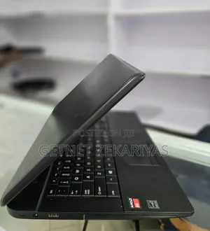 New Laptop Toshiba 4GB AMD A6 HDD 750GB