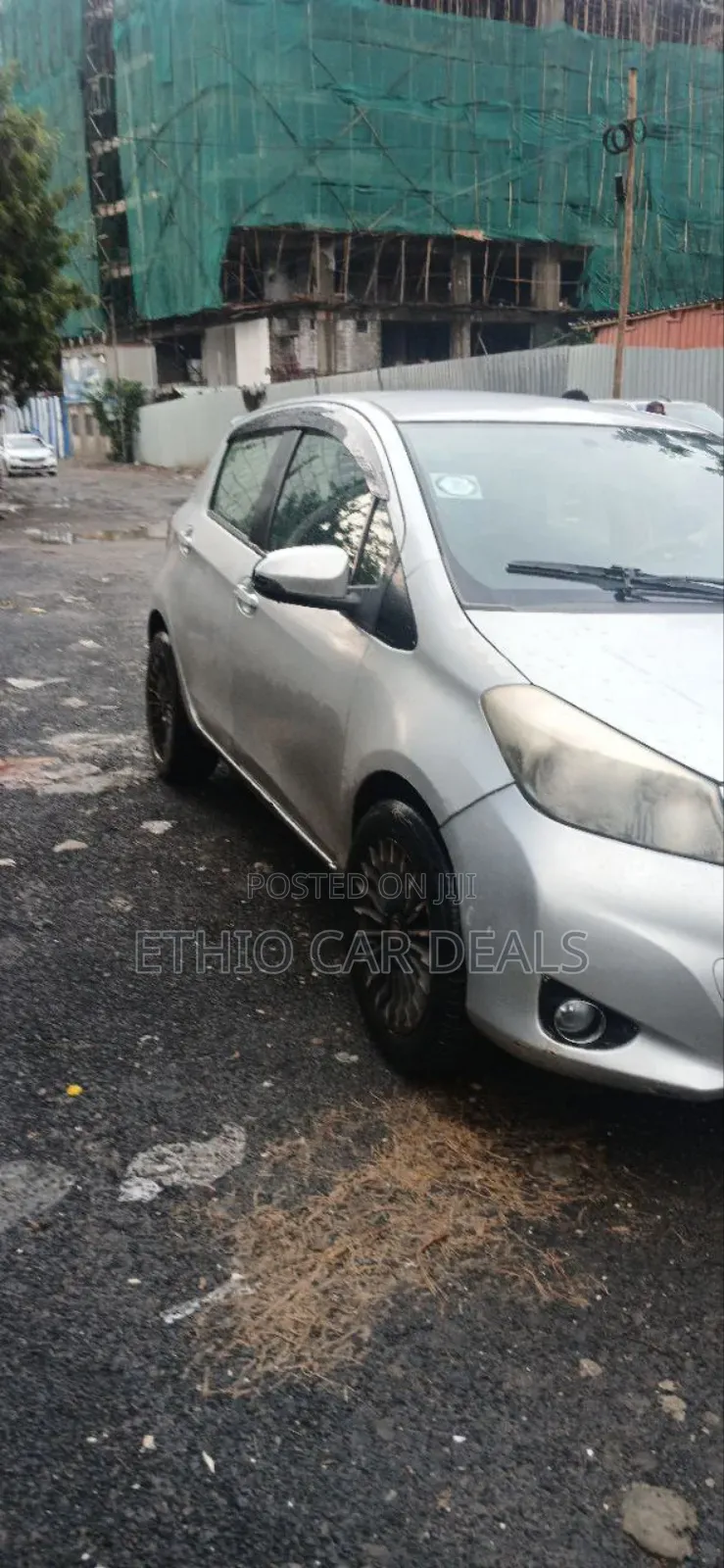Toyota Yaris 2012 Silver