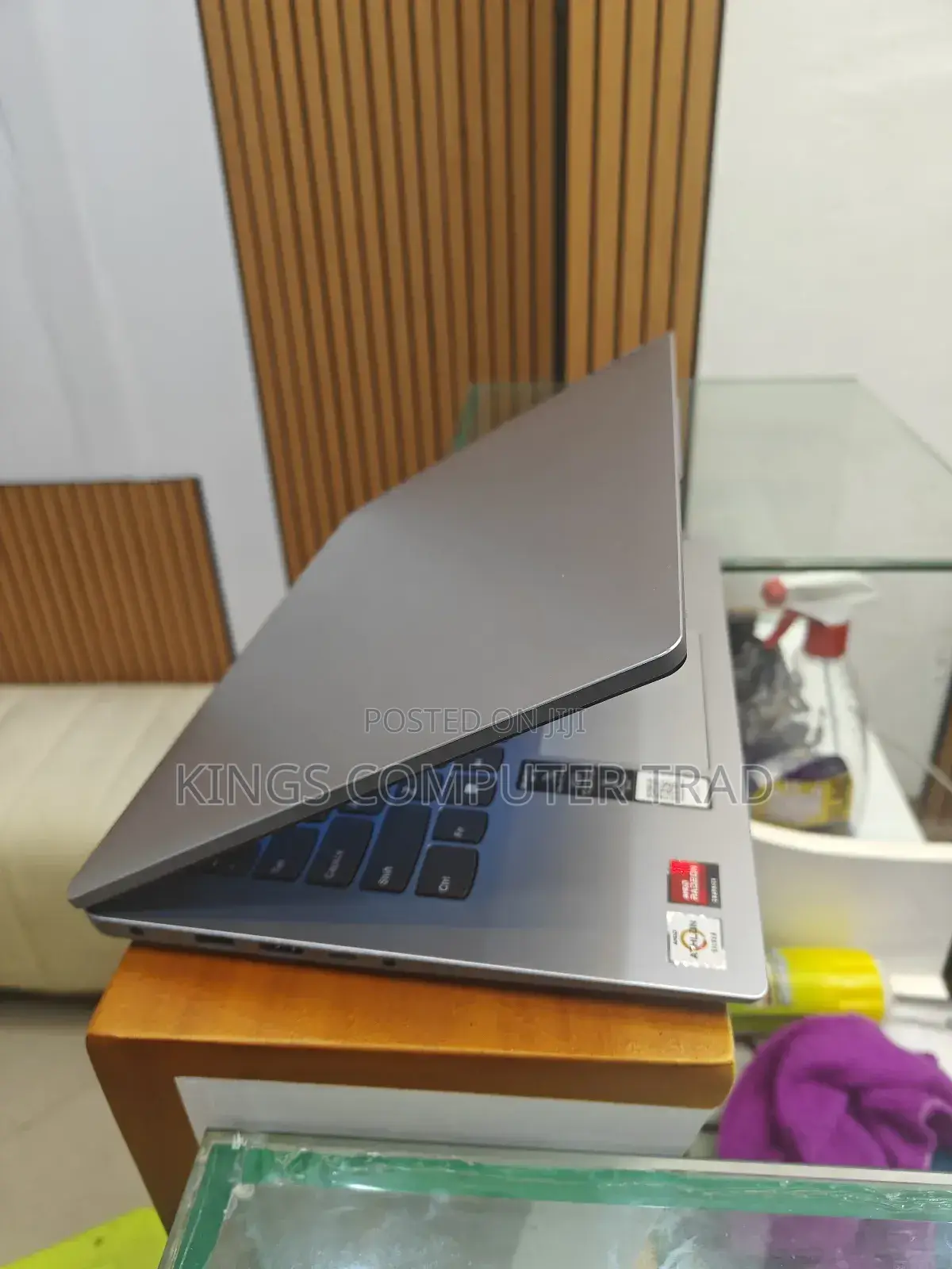 New Laptop Lenovo Chromebook C630 8GB AMD Ryzen 5 SSD 512GB