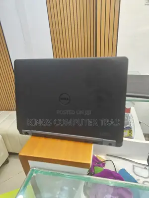 Photo - New Laptop Dell Latitude 12 E7270 8GB Intel Core I5 SSD 256GB