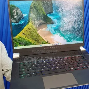 New Laptop Alienware M17x R2 32GB Intel Core Ultra 9 SSD 1T