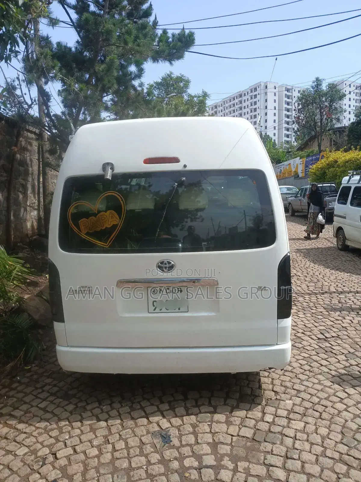 Toyota HiAce 2016 White