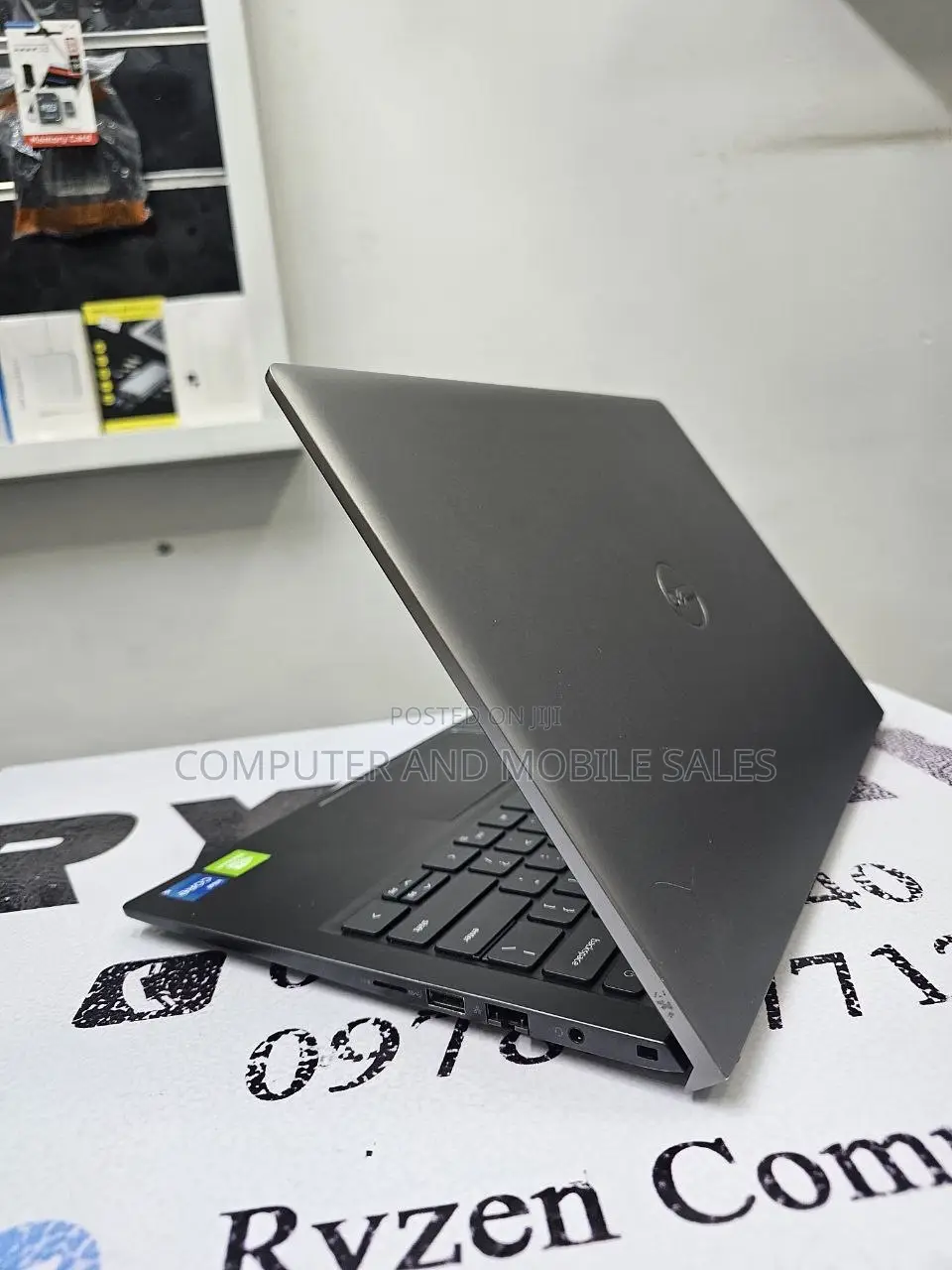 New Laptop Dell Vostro 14 5468 16GB Intel Core I5 SSD 512GB