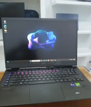 New Laptop HP Omen 17 32GB Intel Core I9 SSD 2T