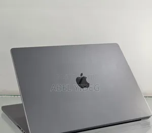 Photo - New Laptop Apple MacBook Pro 16GB Apple M2 SSD 512GB