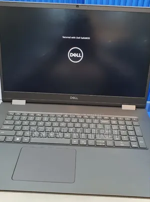 New Laptop Dell Precision 7780 32GB Intel Core I7 SSD 1T