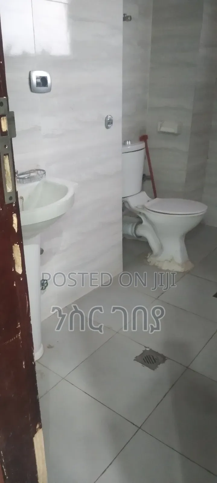 Furnished 3bdrm Condo in Ayat 49, 40/60, Yeka for rent