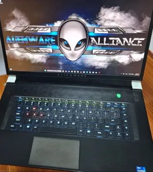 New Laptop Alienware M17x R2 16GB Intel Core I7 SSD 512GB