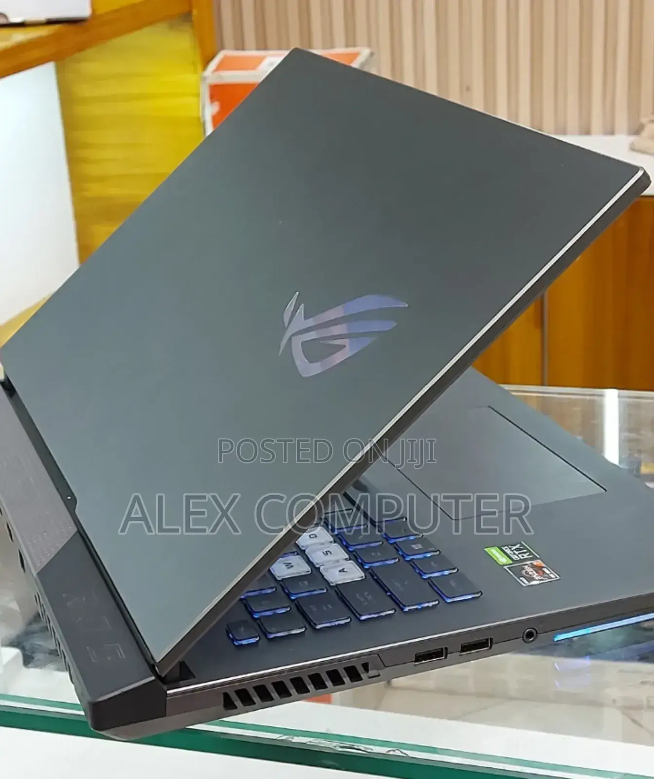 New Laptop Asus ROG Strix G15 16GB AMD Ryzen 7 SSD 1T