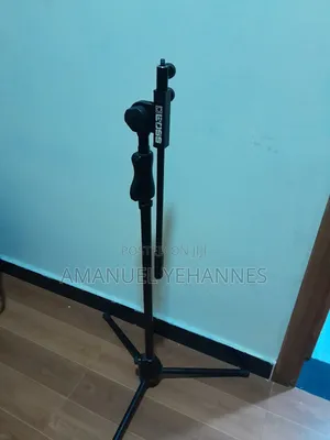 Deoss Microphone Stand