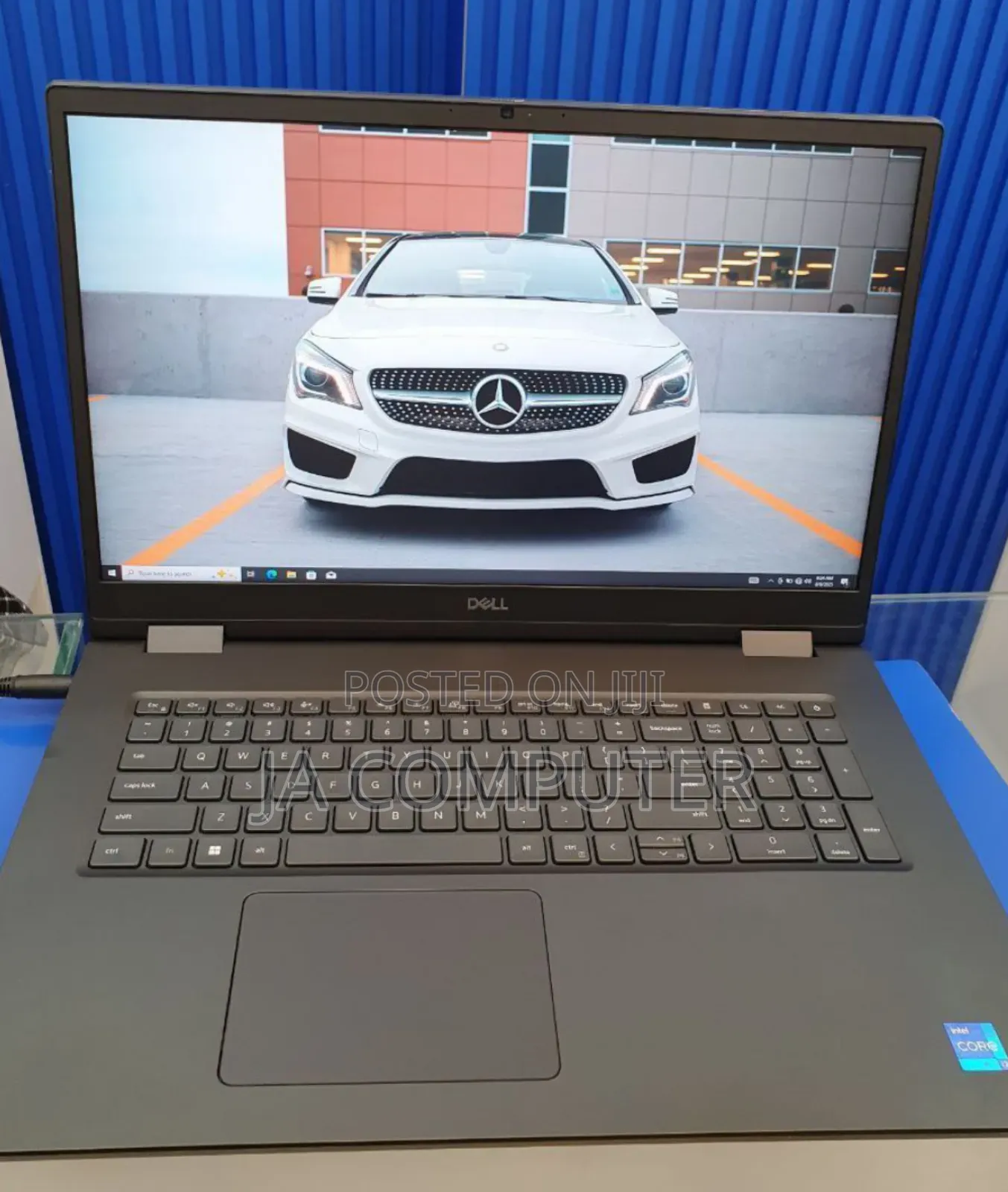 New Laptop Dell Precision 7780 32GB Intel Core I7 SSD 1T