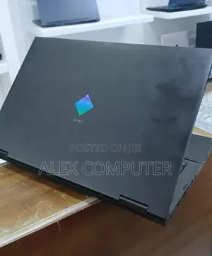 New Laptop HP Omen 17 32GB Intel Core I9 SSD 2T
