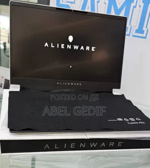New Laptop Alienware M17x R2 16GB Intel Core I7 SSD 512GB