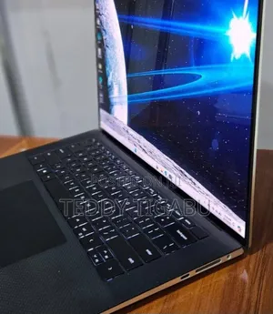 New Laptop Dell XPS 15 32GB Intel Core I7 SSD 512GB