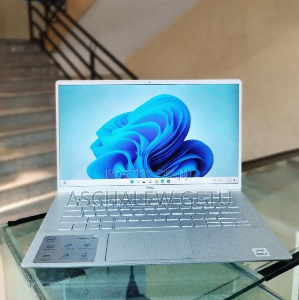 New Laptop Dell Inspiron 15 8GB Intel Core I7 SSD 512GB