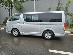 Toyota HiAce 2007 Silver