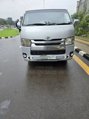 Toyota HiAce 2007 Silver