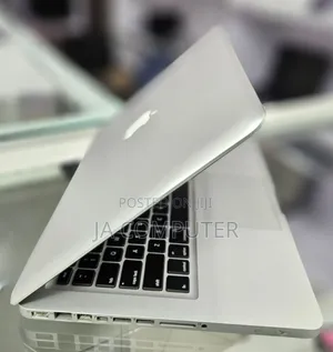 New Laptop Apple MacBook Pro 2012 4GB Intel Core I5 SSD 256GB