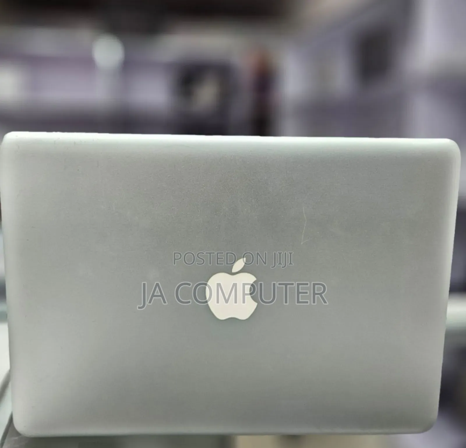 New Laptop Apple MacBook Pro 2012 4GB Intel Core I5 SSD 256GB