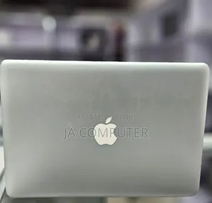 New Laptop Apple MacBook Pro 2012 4GB Intel Core I5 SSD 256GB